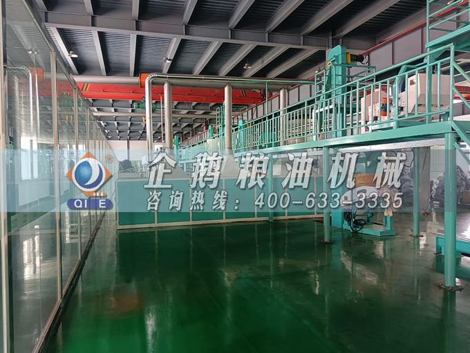 企鵝牌茶籽油雙螺桿榨油機(jī)，用心制造獲得客戶認(rèn)可(圖1)